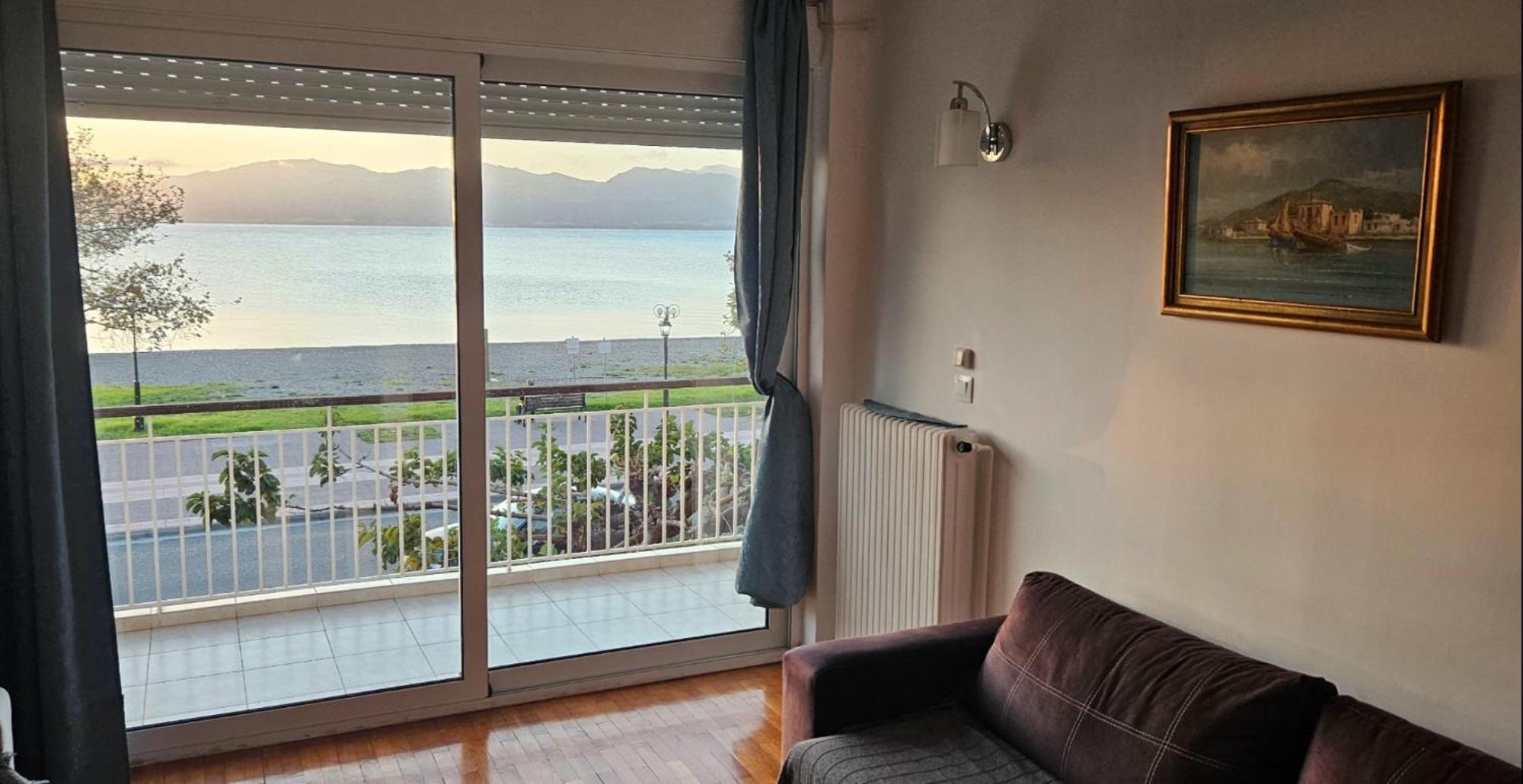 Nafpaktos Beach House Sea View Apartment First Floor 外观 照片