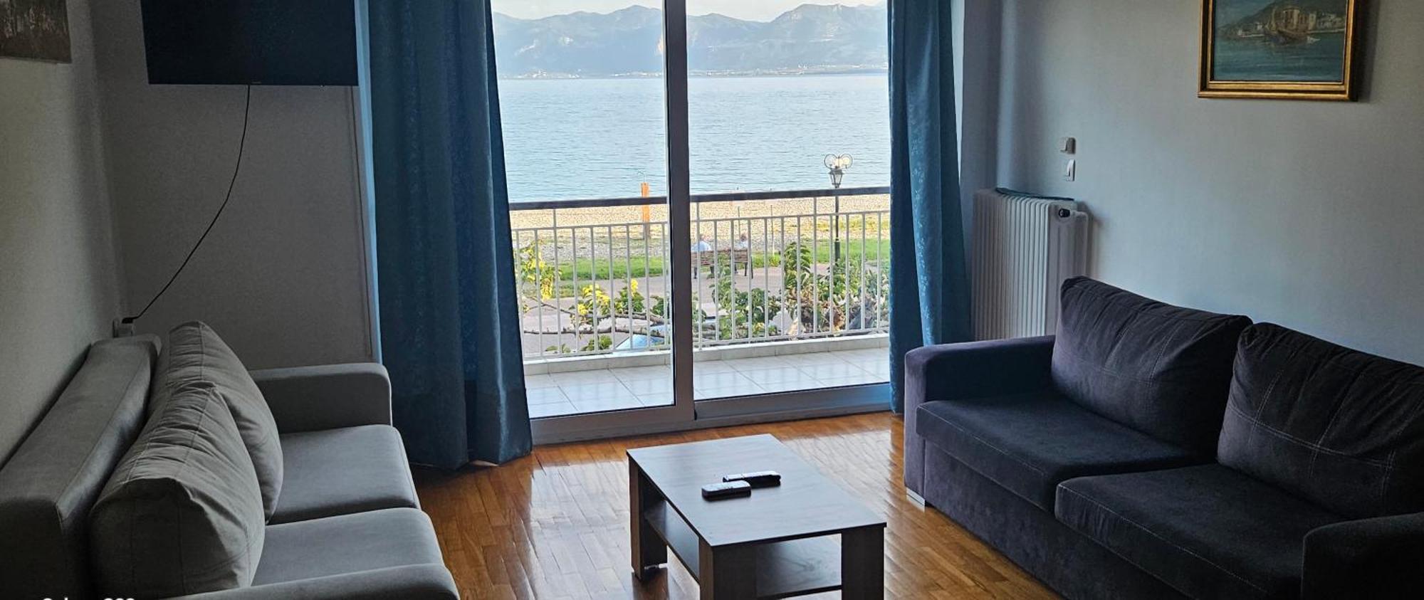 Nafpaktos Beach House Sea View Apartment First Floor 外观 照片
