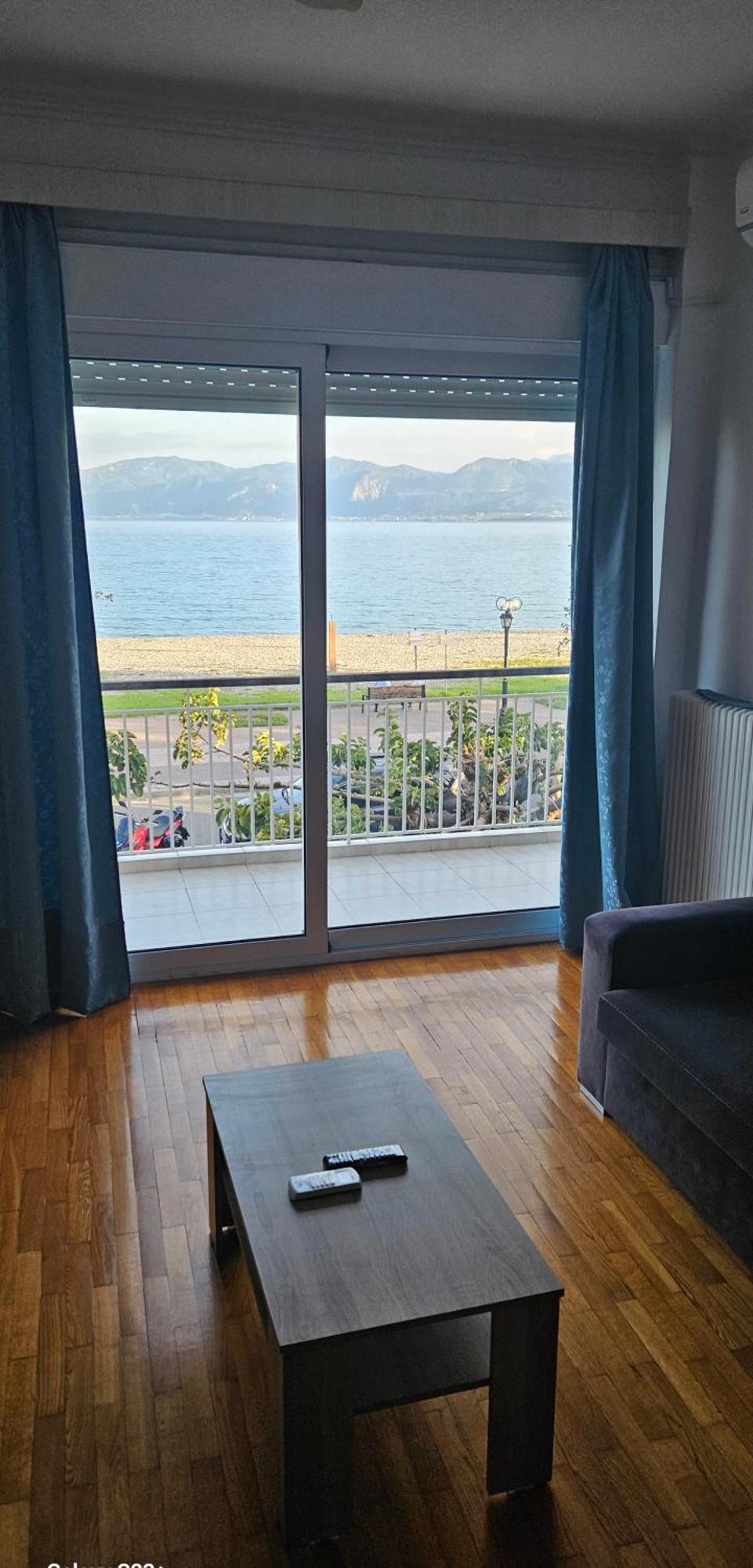 Nafpaktos Beach House Sea View Apartment First Floor 外观 照片