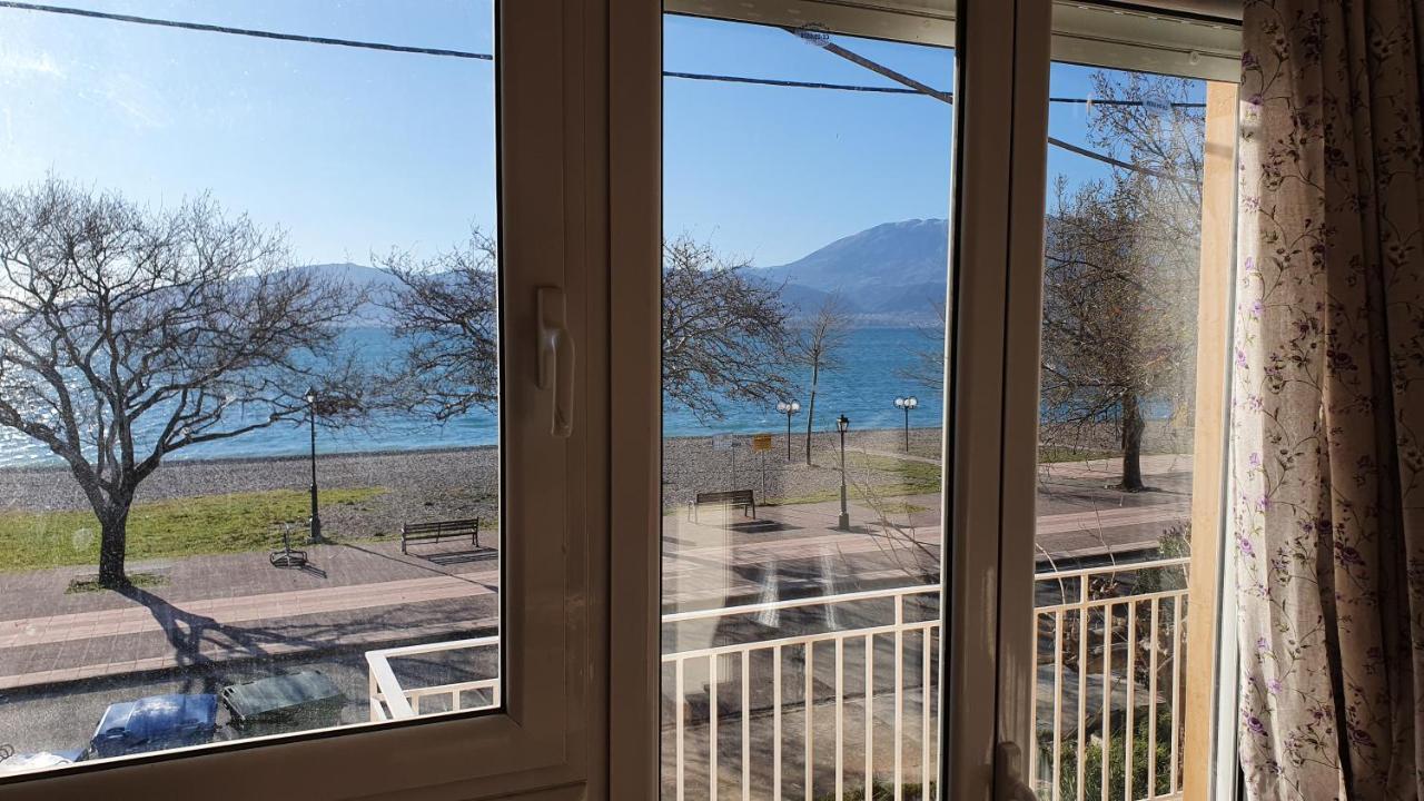 Nafpaktos Beach House Sea View Apartment First Floor 外观 照片
